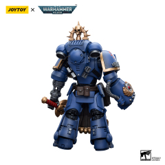Ultramarines Lieutenant with Power Fist