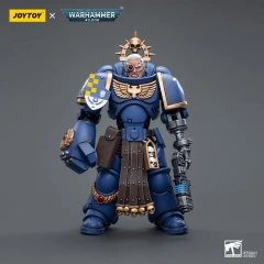 Ultramarines Lieutenant with Power Fist