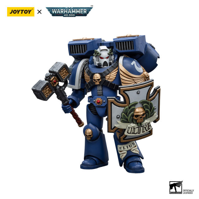 Ultramarines Vanguard Veteran with Thunder Hammer and Storm Shield