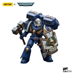 Ultramarines Vanguard Veteran with Thunder Hammer and Storm Shield