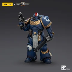 Ultramarines Lieutenant Titus-Collectors Edition
