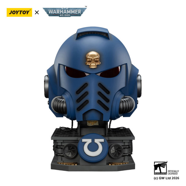 Ultramarines Captain MkX Helmet & Display Stand