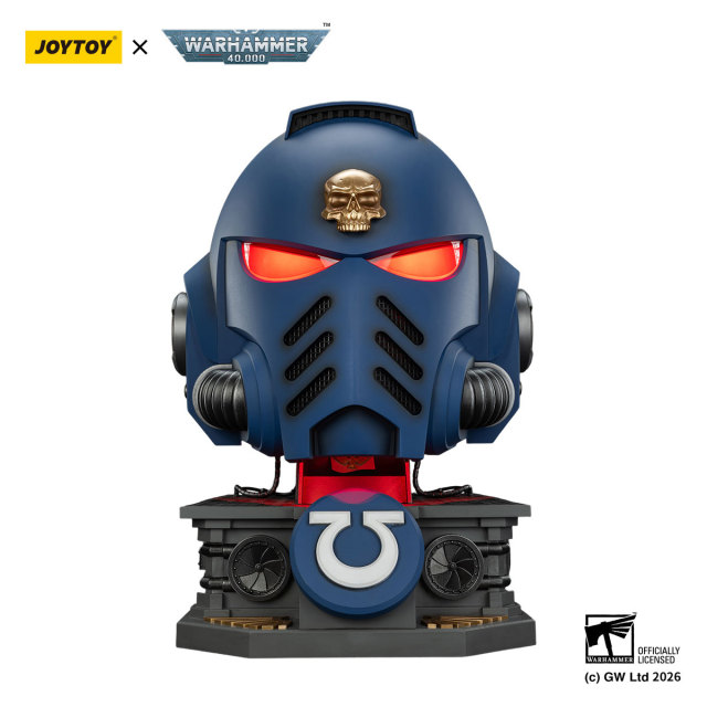 Ultramarines Captain MkX Helmet & Display Stand