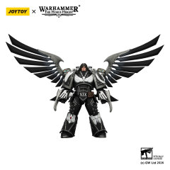 Raven Guard Corvus Corax,Primarch of the XIX Legion with artificer-crafted lightning talons,archaeotech pistols,and whip