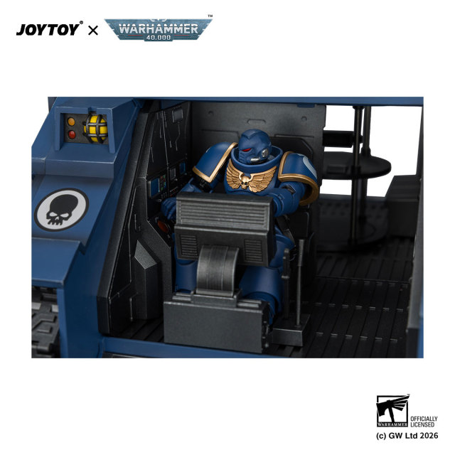 Ultramarines Predator Destructor with turret-mounted autocannon and sponson-mounted heavy bolters