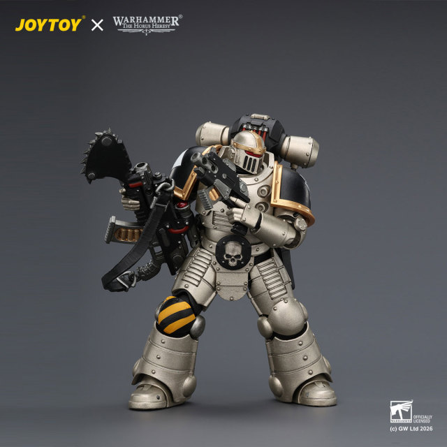 Iron Warriors Mkll Legionary 3 with Bolter and Bolt Pistol